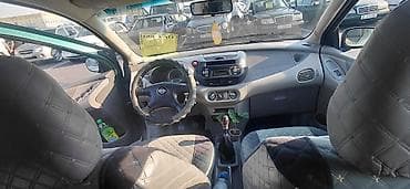 мин булак: Nissan Almera Tino: 2000 г., 1.8 л, Кол менен иштөөчү, Бензин, Хетчбек — 8