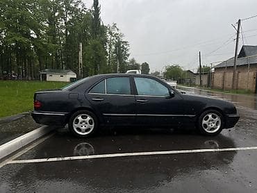 2 8: Mercedes-Benz E-Class: 2001 г., 3.2 л, Автомат, Бензин, Седан — 3