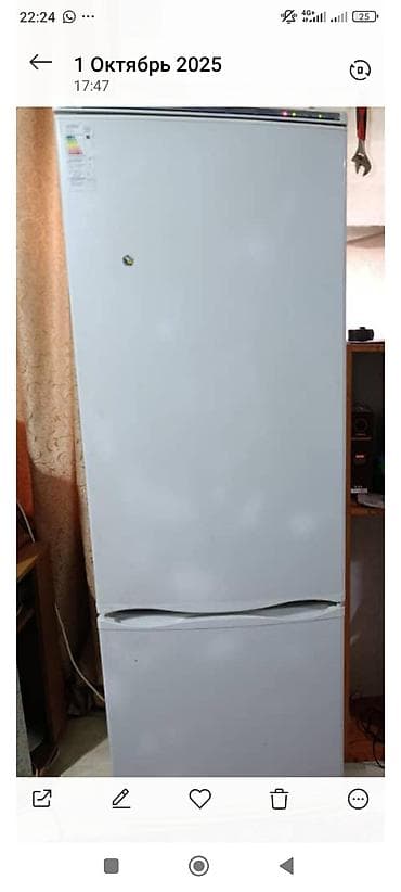 Электрочайники: Холодильник Atlant, Б/у, Двухкамерный, De frost (капельный) — 1