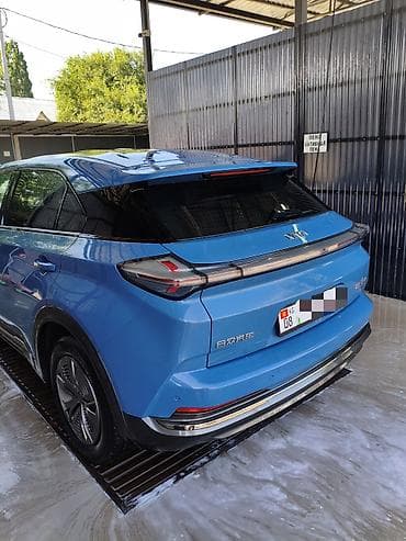 byd e7: Weltmeister 2023 г., Передний, В наличии — 5