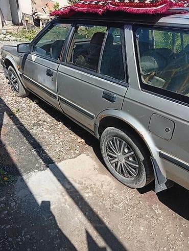 bew e34: Продаётся универсал старого поколения (5‑дверный кузов). Серебристый — 4