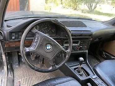 брелок номер машины: BMW 5 series: 1992 г., Седан — 9