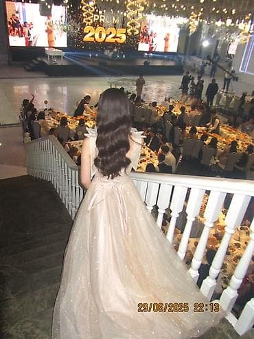 Вечернее платье, Пышное, Длинная модель, Фатин, Без рукавов, Корсет, S at lalafo.kg Вечернее платье, Пышное, Длинная модель, Фатин, Без рукавов, Корсет, S