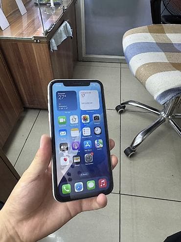 touch id: IPhone Xr, Б/у, 128 ГБ, Белый, Защитное стекло, 76 % — 1