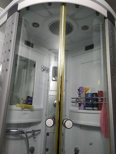 Окна и комплектующие: Душевая кабина Полукруглая, Покрытие: Прозрачный — 4