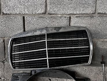насадки глушитель: Решетка радиатора Mercedes-Benz — 1