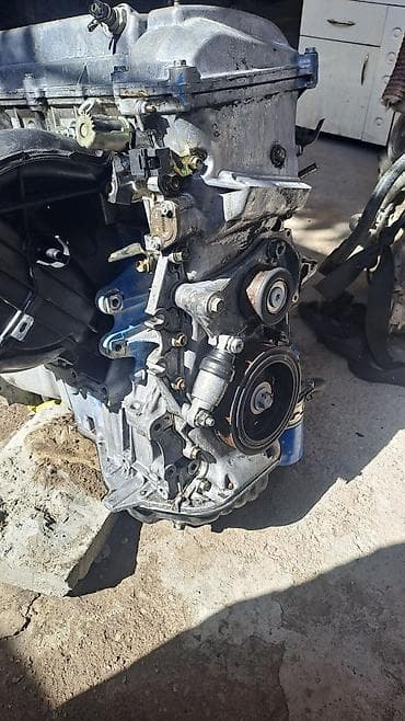 Детали двигателя и моторы в сборе: Двигатели Toyota контрактные/на тойотам 2 AZ fe 1 mz fe На фото — 4
