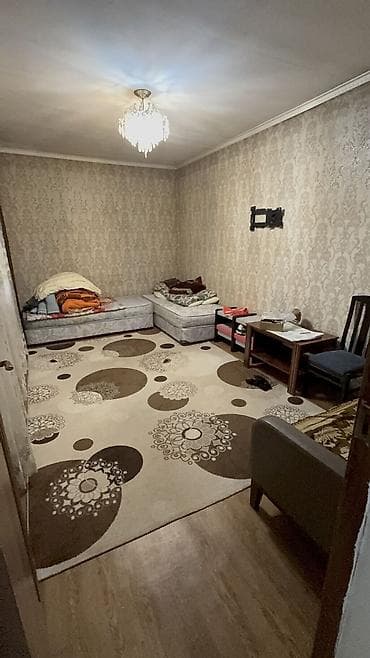 квартиры западный автовокзал: 40 м², 2 комнаты, Утепленный, Забор, огорожен — 1