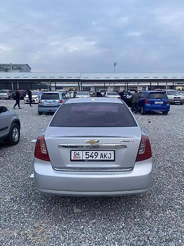 audi a7 2012 цена: Седан серебристого цвета. Основные характеристики: - Кузов: 4-дверный — 2