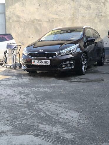 шина грузавой: Kia Ceed: 2014 г., 1.6 л, Механика, Бензиновая, Универсал — 2