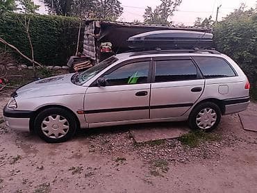 tayota funcargo: Toyota Avensis: 2002 г., 1.8 л, Механика, Бензин, Универсал — 3