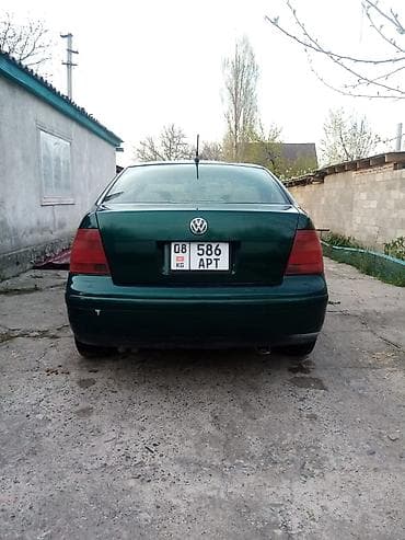 Транспорт: Volkswagen Bora: 1994 г., Механика, Бензин, Седан — 2