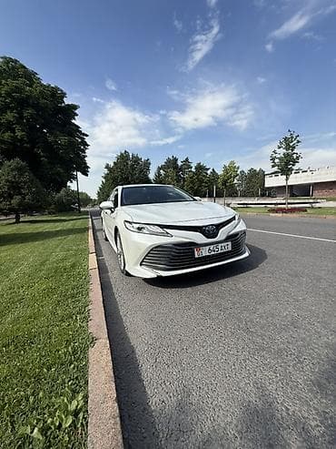 camry 5: Toyota Camry: 2021 г., 2.5 л, Вариатор, Гибрид, Седан — 1