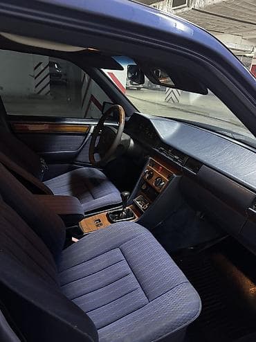 mersedes e55: Mercedes-Benz W124: 1993 г., 2.2 л, Ручные, Бензин, Седан — 5