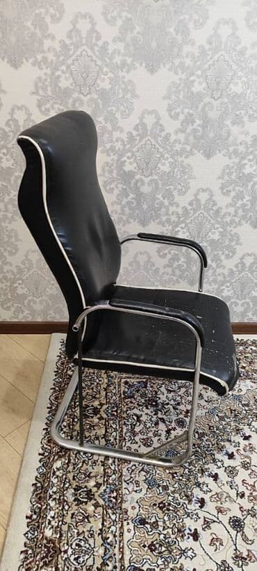 кресла офисные бу: Продам кресло офисное 1 шт — 2