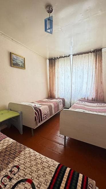 дом капсулы: В селе Бостери по улице Манаса (третья улица от трассы) продаю 5-ти — 6