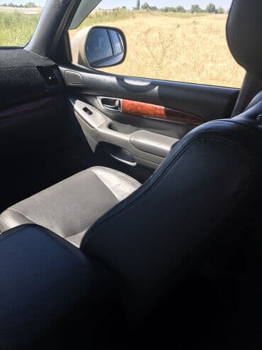 дом на колесах купить бу: Toyota Land Cruiser Prado: 2003 г., 3 л, Автомат, Дизель, Внедорожник — 9