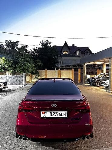 Toyota Avalon: 2018 г., 3.5 л, Автомат, Бензин, Седан — 4