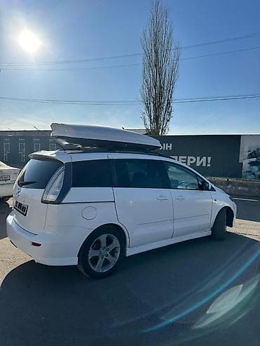 авто сатылат: Mazda 5: 2005 г., 2 л, Кол менен иштөөчү, Газ, Вэн/Минивэн — 4
