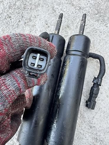 амортизаторы gx470: Комплект амортизаторов Lexus 2007 г., Б/у, Оригинал, Япония — 2