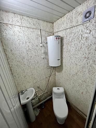 аренда помещений джал: Продаю Офис на первой улице Салиева! Офисное помещение или помещение — 5