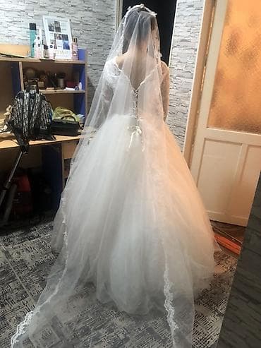 самые пышные свадебные платья: Свадебное платье с фатой - Силуэт: пышный (ball gown), многослойная — 3