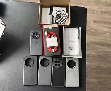 realme c3: OnePlus 13 — 6