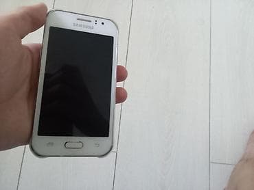 nokia e50: Samsung J150, Б/у, 4 ГБ, цвет - Белый — 2