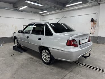 крыло нексия 1: Daewoo Nexia: 2010 г., Механика, Бензиновая — 2