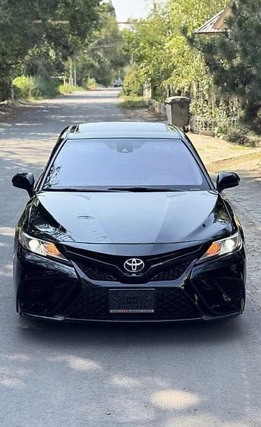 Toyota Camry: 2018 г., 2.5 л, Автомат, Бензин, Седан