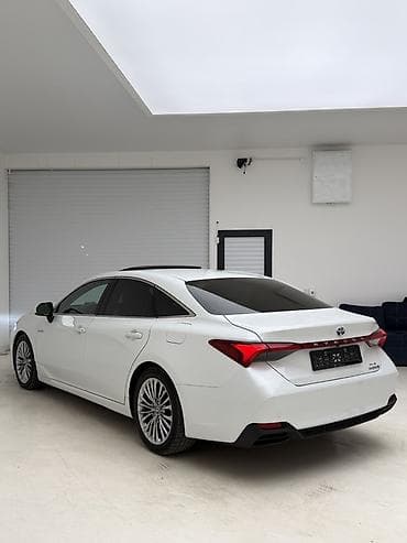 авалон: Toyota Avalon: 2018 г., Гибрид, Седан — 4