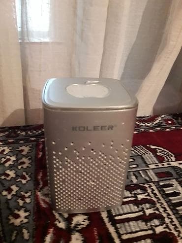 hoco m105: Портативная колонка KOLEER в серебристом цвете, оснащенная разъемами — 3