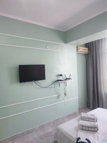 дом в центре бишкека: 1 комната, Постельное белье, Кондиционер, Бытовая техника — 7