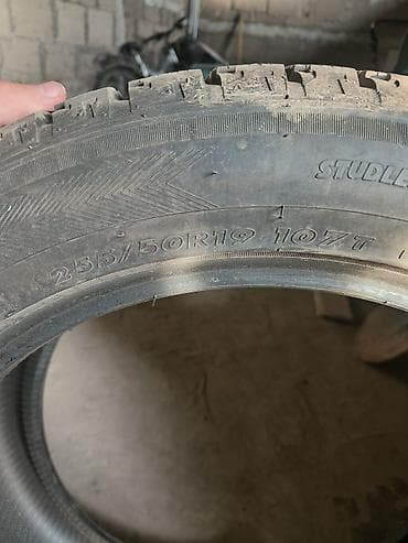 сапок грзовой: Зимние шины (комплект 4 шт.) - Размер: 255/50 R19 - Индекс — 2
