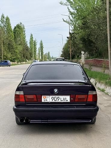 жак бу: BMW 5 series: 1990 г., 3 л, Кол менен иштөөчү, Бензин, Седан — 4