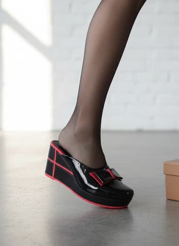 наручные часы ориент: Женские сабо/мюли на танкетке. - Цвет: черный с красными акцентами и — 1