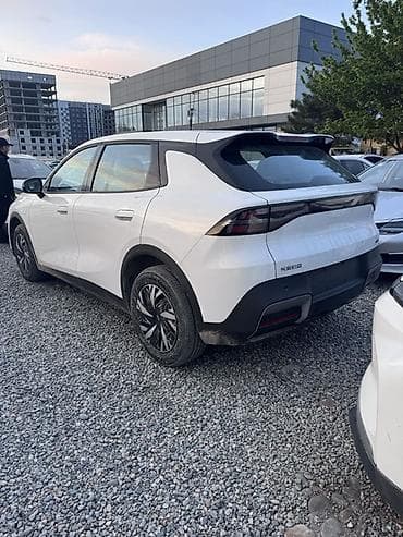 lexus e: Changan Qiyuan Q05: 2026 г., Автомат, Электромобиль, Хэтчбэк — 6