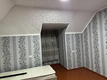 с ремонтом: Просторный частный дом с мансардным этажом. Есть все документы - — 2