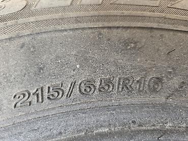 65: Шины 215 / 65 / R 16, Зима, Б/у, Комплект, Легковые, Япония, Bridgestone — 3