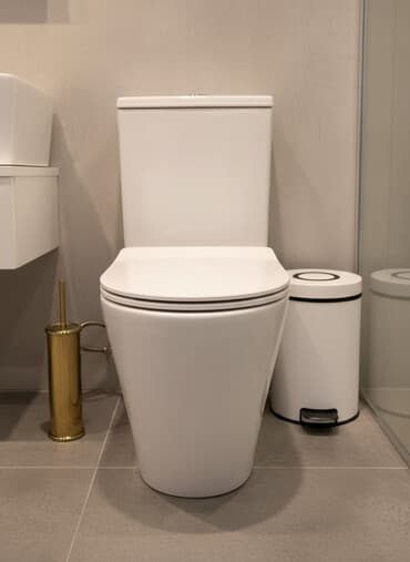 устанавливаем унитазы: Унитаз Напольный, Новый, Материал: Керамика — 1