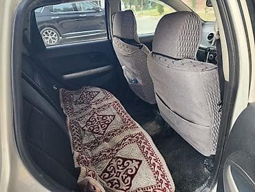 коробка на ист: Toyota Ist: 2004 г., 1.3 л, Автомат, Бензин, Хэтчбэк — 6
