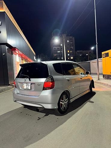 ml 55: Honda Fit: 2005 г., 1.5 л, Вариатор, Бензин, Хэтчбэк — 3