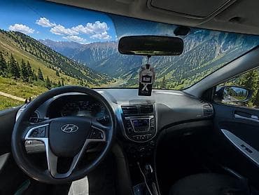 Hyundai Solaris: 2015 г., 1.6 л, Автомат, Бензин, Седан — 6