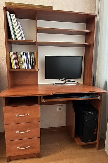 стол письменный бу: Компьютерный стол, Б/у, С полками — 1