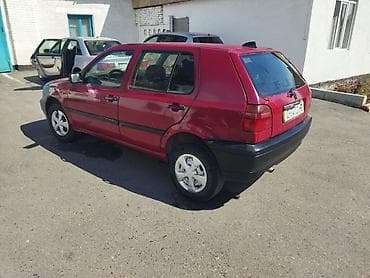 Volkswagen Golf: 1992 г., 1.8 л, Механика, Бензин, Хэтчбэк