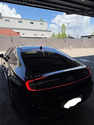 Hyundai Sonata: 2021 г., 2 л, Автомат, Гибрид, Седан — 3