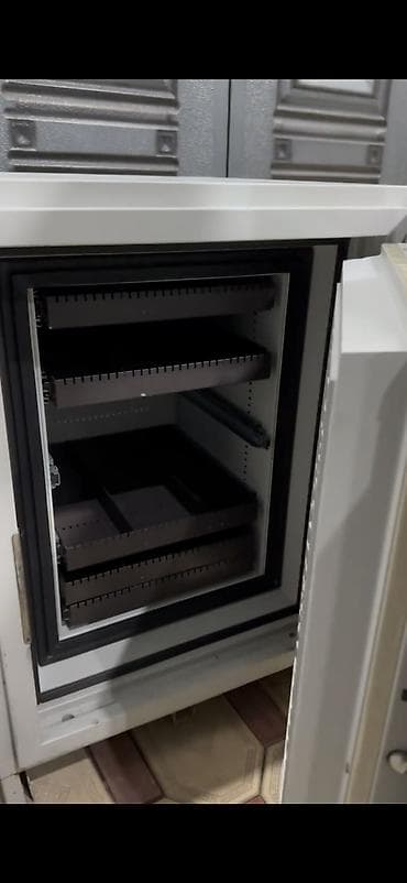 Стулья, табуретки: СЕЙФЫ. !!! Огнестойкий взломостойкий, цена: договорная. У нас — 7