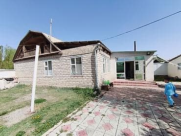 пекарь бишкек: Продается жилой дом с просторным двором и отдельным остекленным — 2