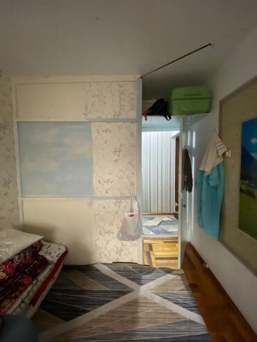 срочная продажа квартир без посредников: 2 комнаты, 43 м², 104 серия, 3 этаж, Старый ремонт — 5