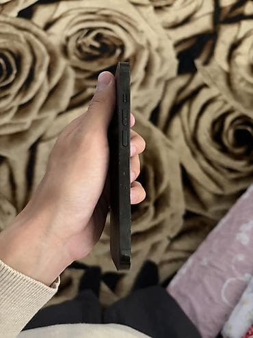 iphone 16 pro maks: IPhone 14 Pro, 256 ГБ, Jet Black, Чехол, 82 % — 4